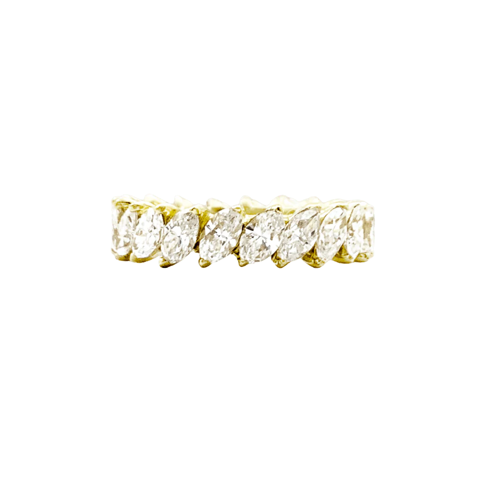 Alliance or jaune et diamants navette. - Image 3