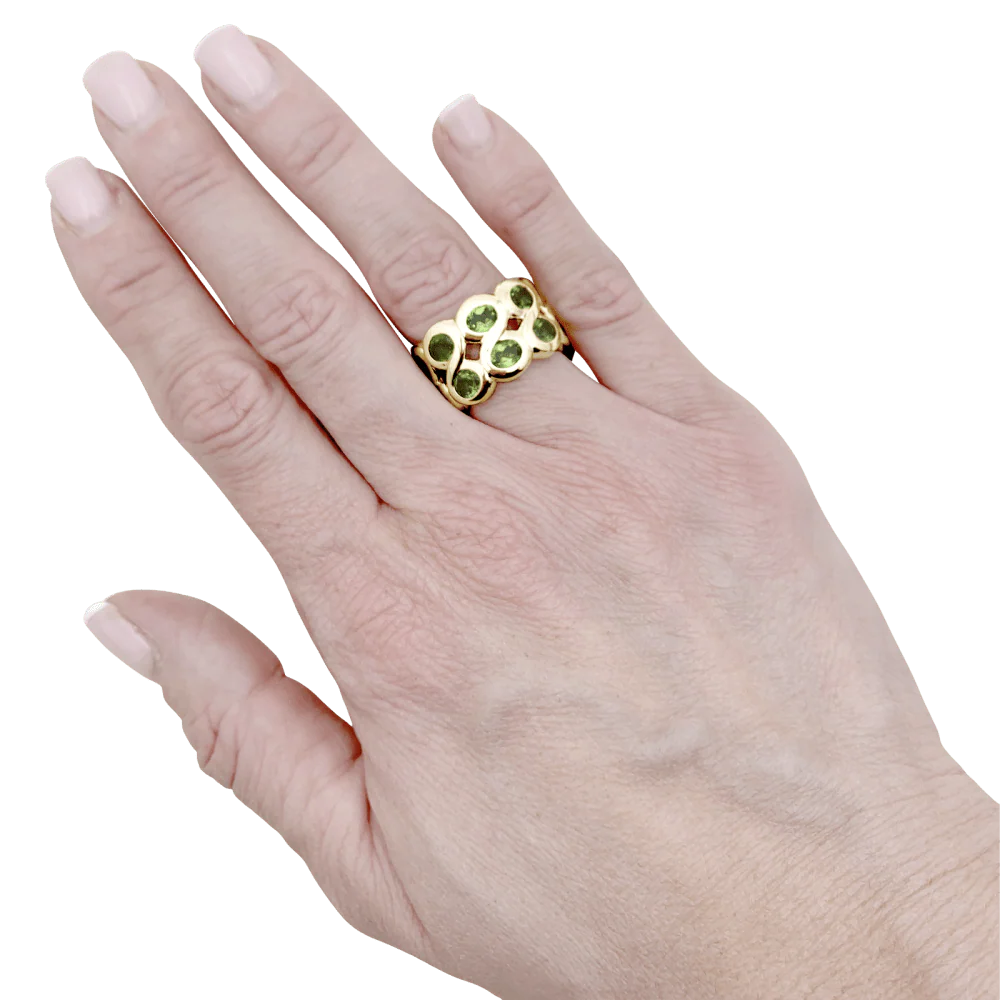 Bague bandeau or jaune et péridots. - Image 7
