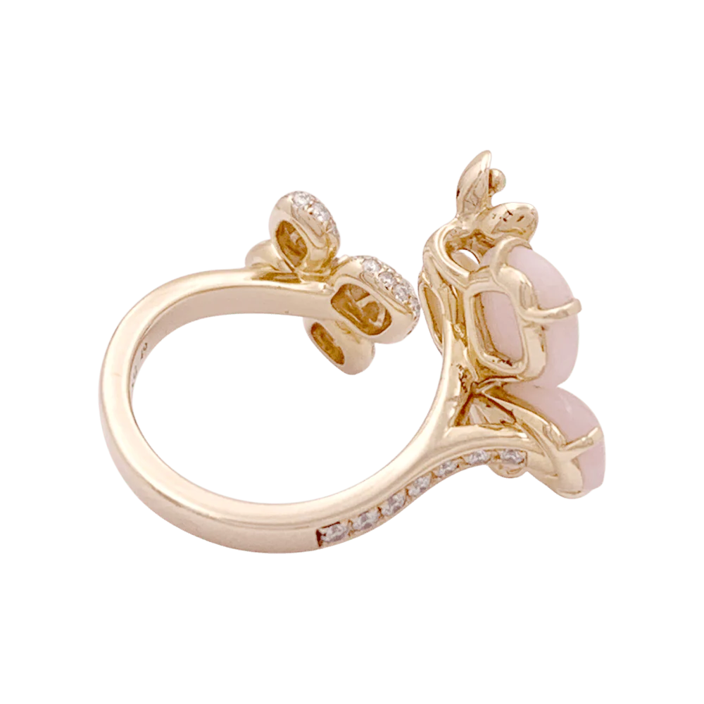 Bague Chaumet, « Hortensia Aube rosée », or rose, diamants, saphir rose et opales roses. - Image 4