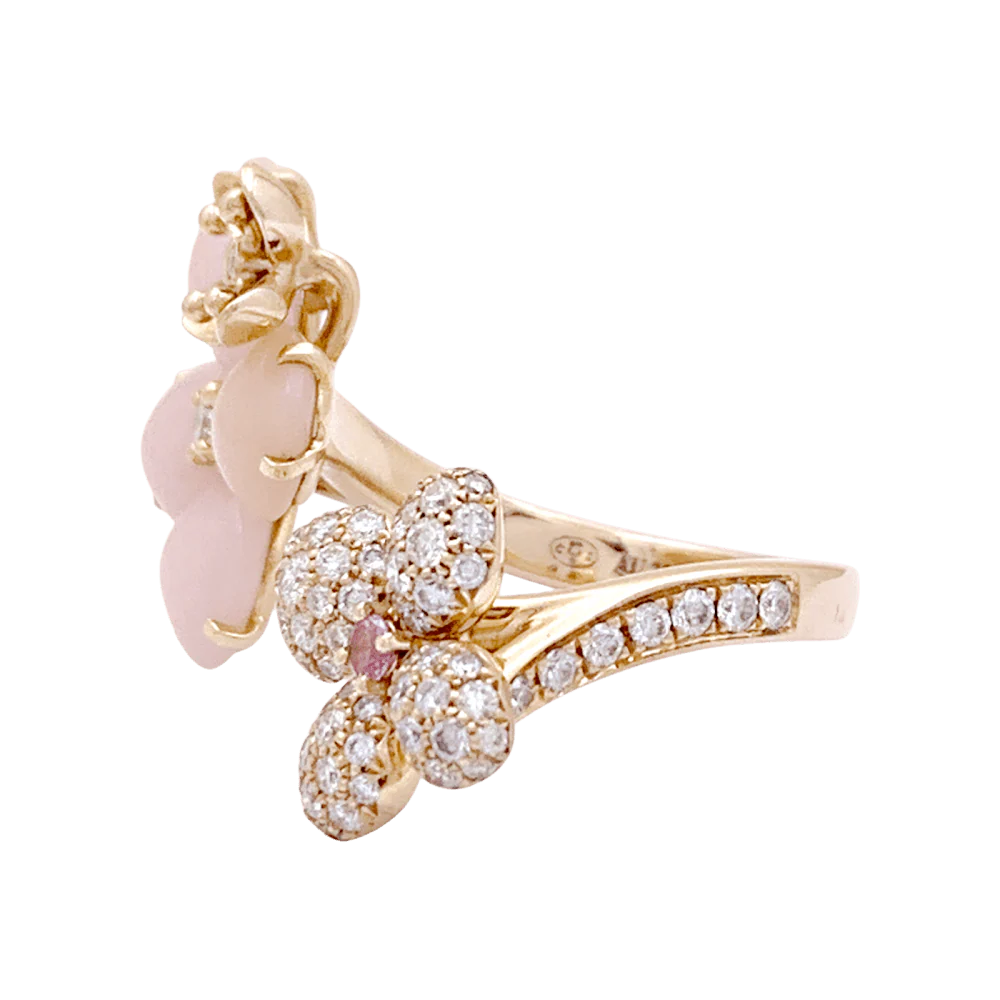 Bague Chaumet, « Hortensia Aube rosée », or rose, diamants, saphir rose et opales roses. - Image 5