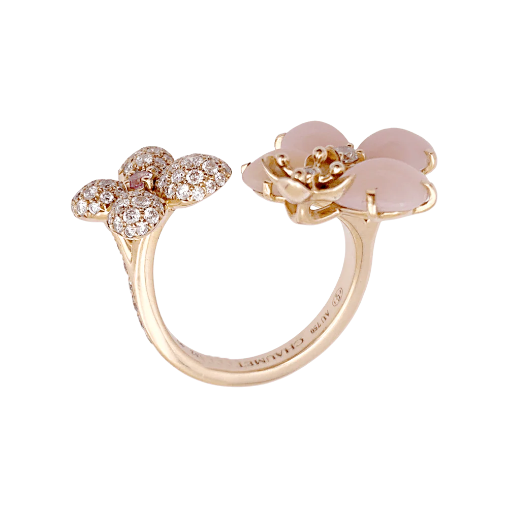 Bague Chaumet, « Hortensia Aube rosée », or rose, diamants, saphir rose et opales roses. - Image 8