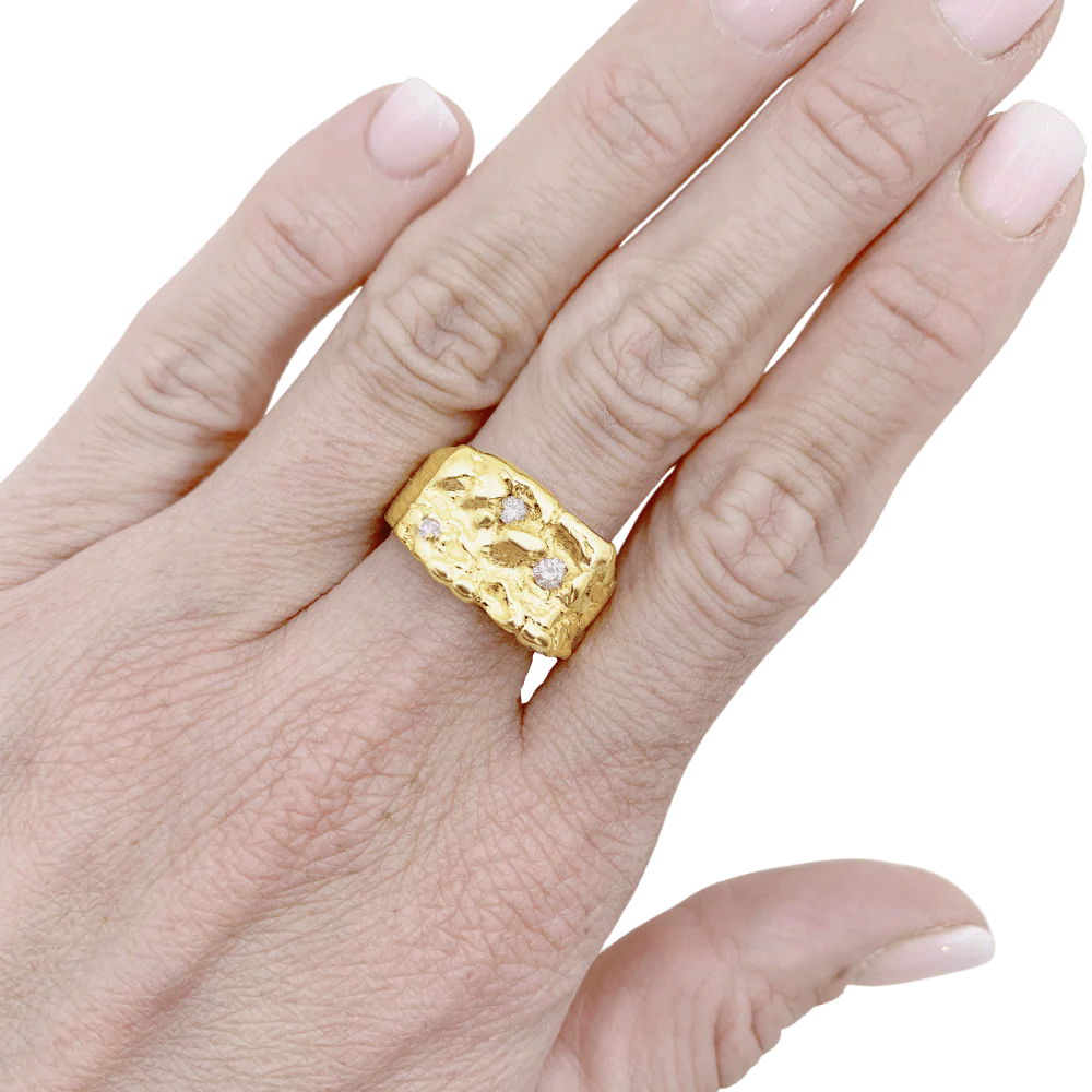 Bague chevalière, or jaune, diamants. - Image 5