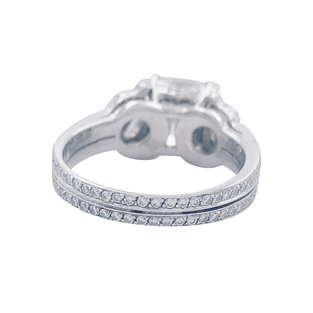 Bague Mauboussin, "Subtil Message", or blanc, diamant coussin. - Image 5