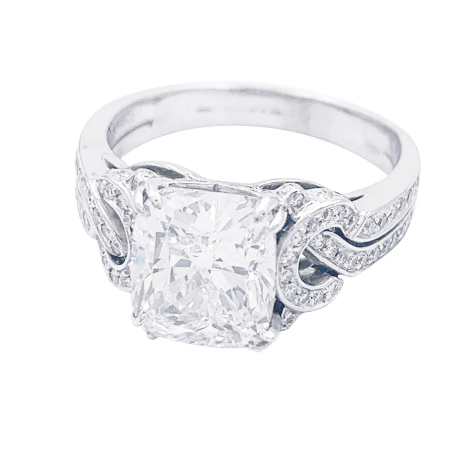 Bague Mauboussin, "Subtil Message", or blanc, diamant coussin. - Image 8