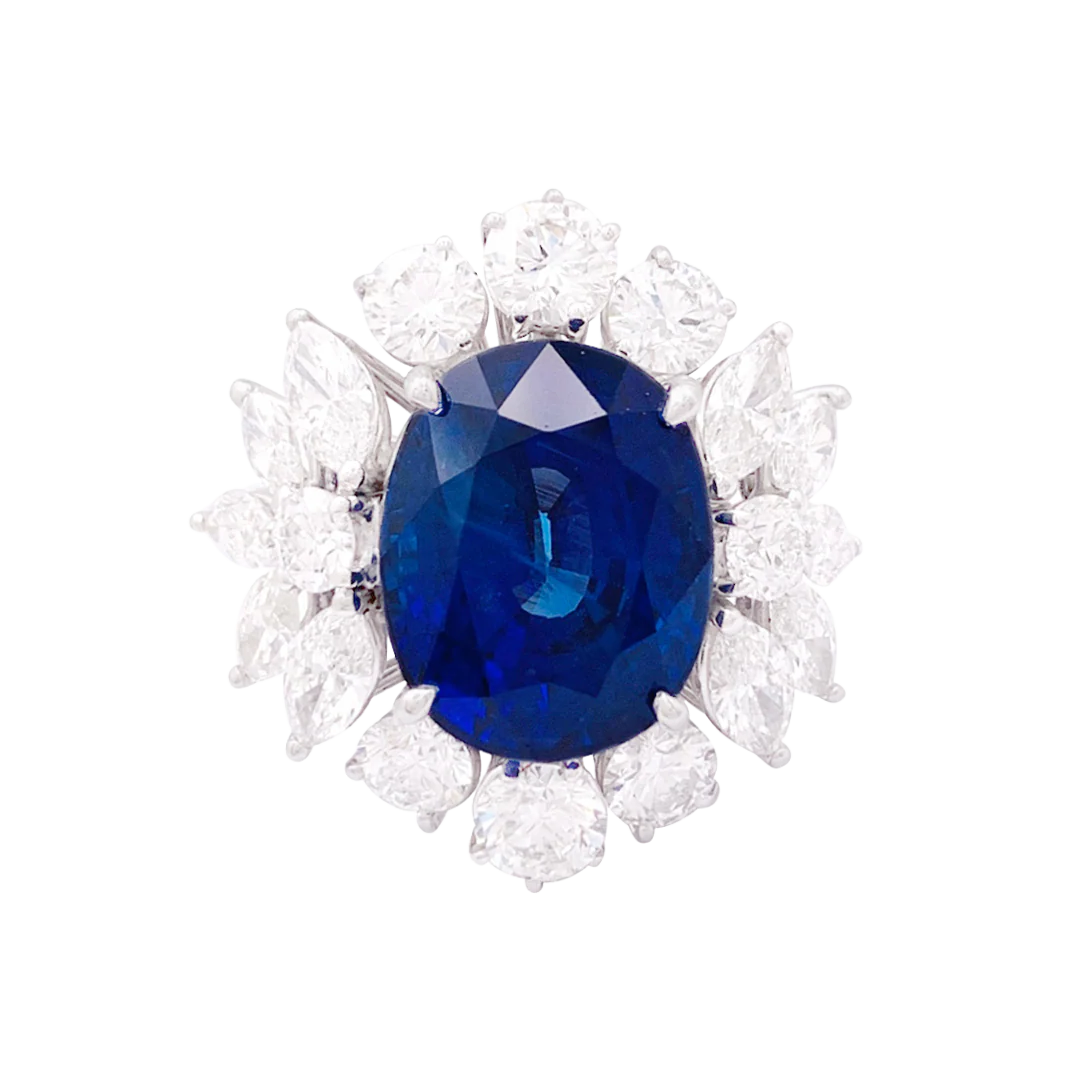 Bague or blanc, diamants, saphir.