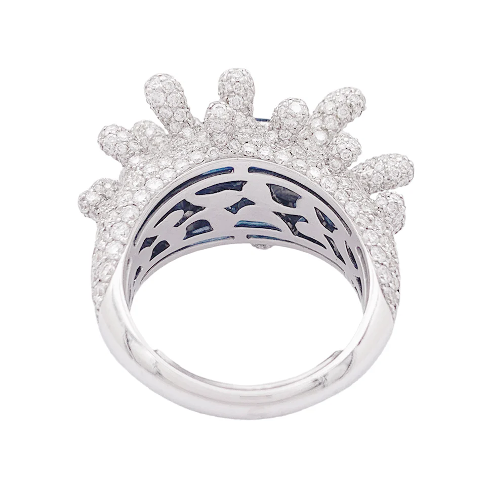 Bague or blanc, saphir et diamants. - Image 5
