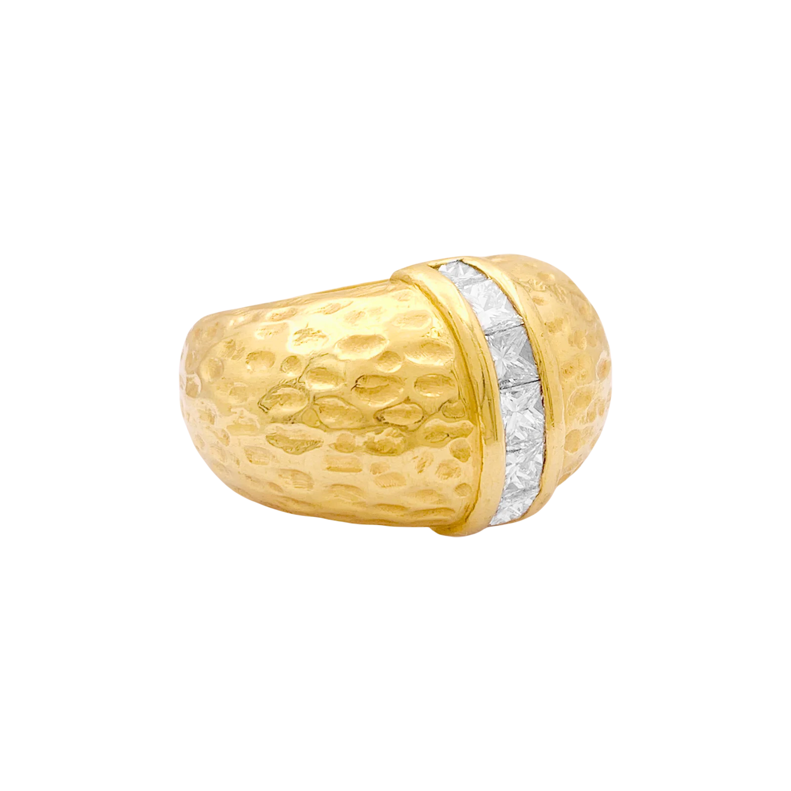 Bague or jaune texturé et diamants taille princesse. - Image 2