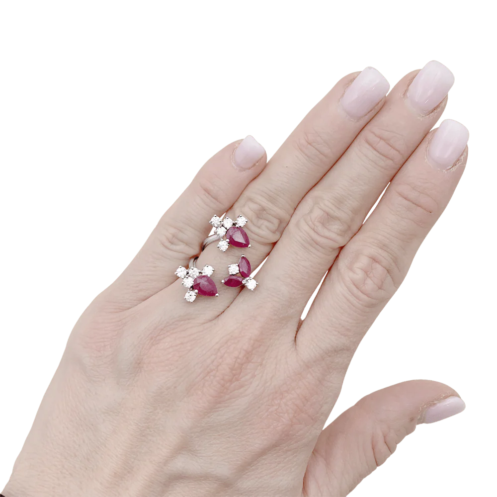 Bague ouverte, or blanc, rubis et diamants. - Image 6