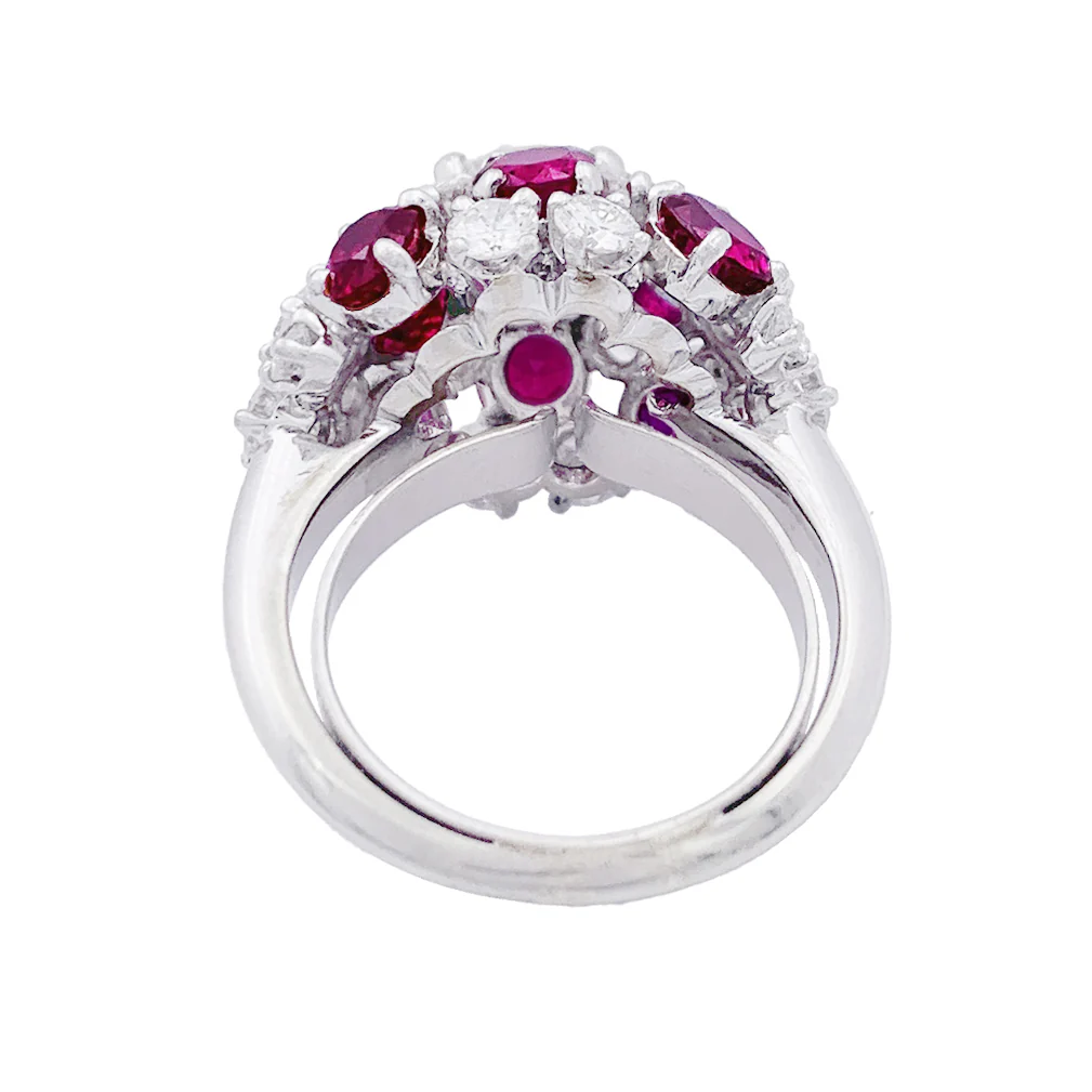 Bague platine, diamants, rubis. - Image 3