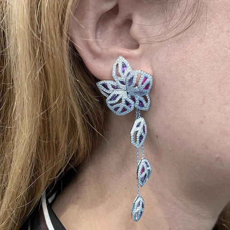 Boucles d'oreilles Cartier Caresse d'Orchidée en or blanc - Image 8