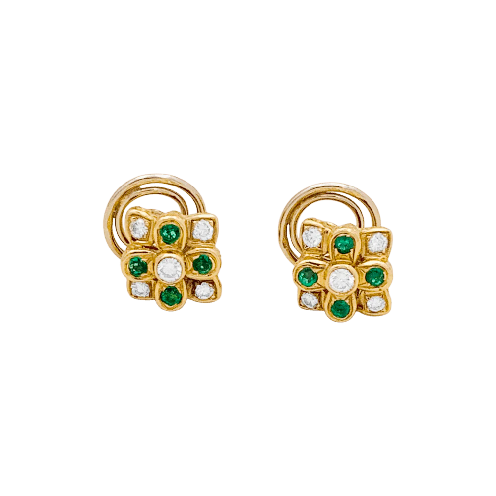 Boucles d'oreilles Chaumet, or jaune, diamants, émeraudes. - Image 2