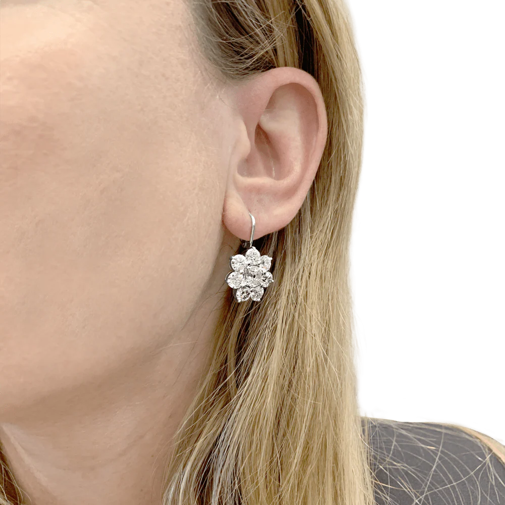 Boucles d'oreilles dormeuses, or blanc et diamants. - Image 7