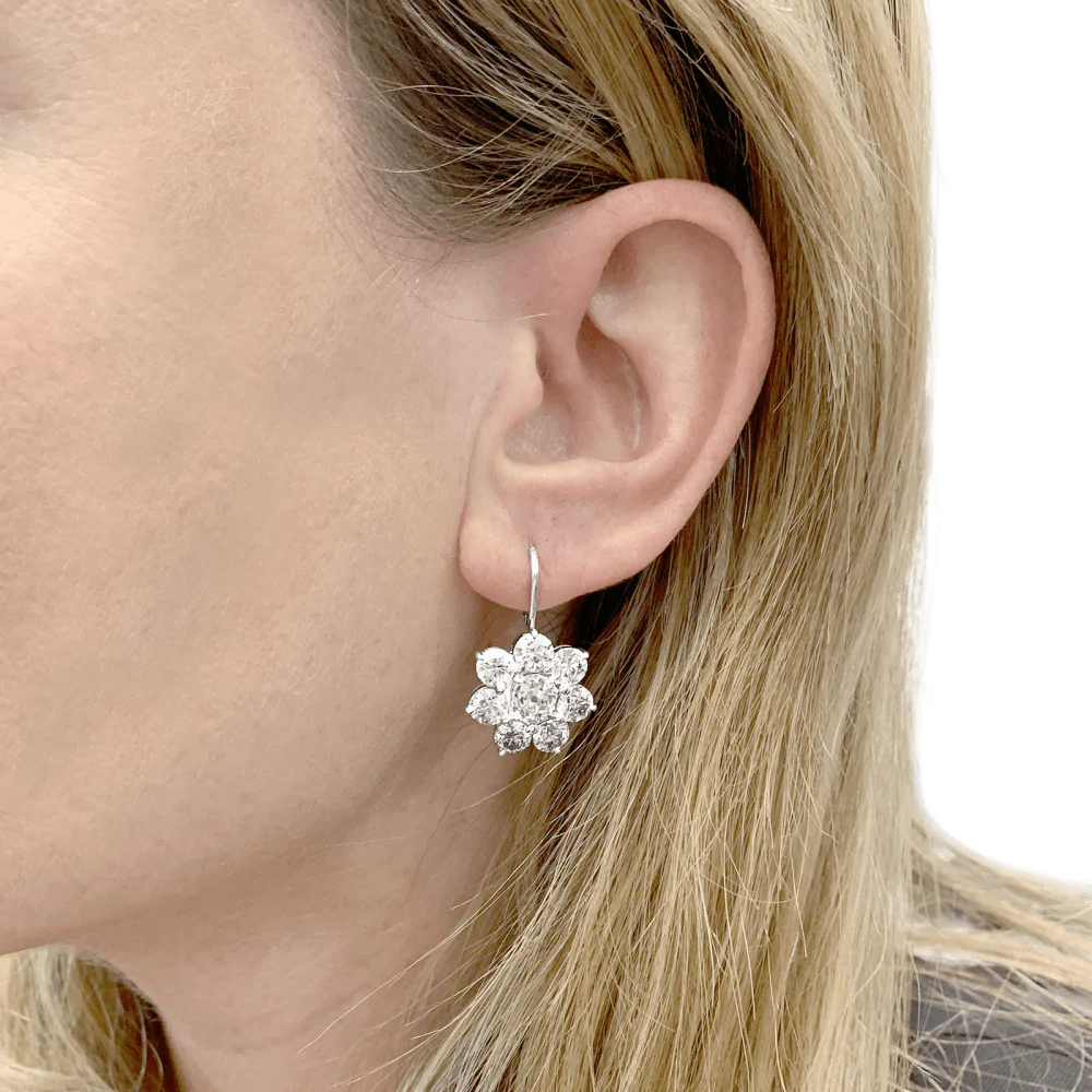 Boucles d'oreilles dormeuses, or blanc et diamants. - Image 8