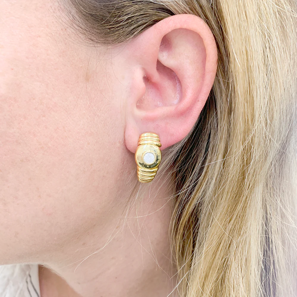 Boucles d'oreilles Fred, or jaune, diamants. - Image 6