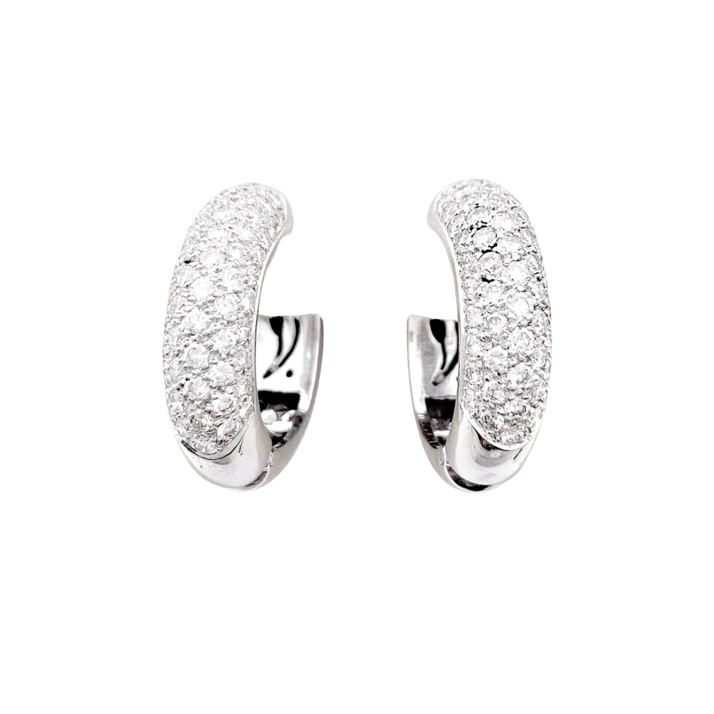 Boucles d'oreilles or blanc, diamants.