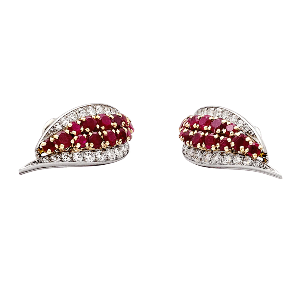 Boucles d'oreilles platine, or jaune, rubis et diamants. - Image 3