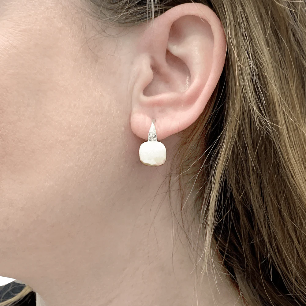 Boucles d'oreilles Pomellato, "Capri", or blanc, opale et diamants. - Image 6