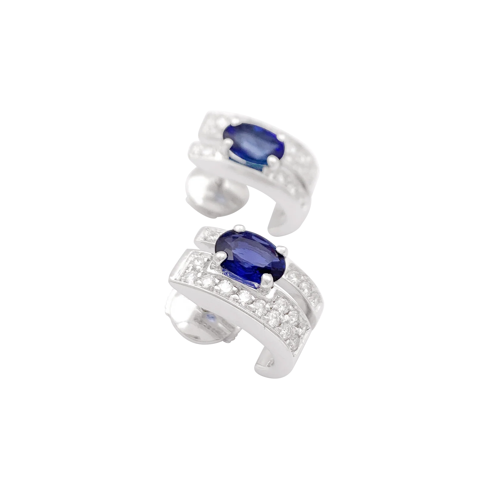 Boucles d'oreilles saphirs, diamants, or blanc. - Image 3