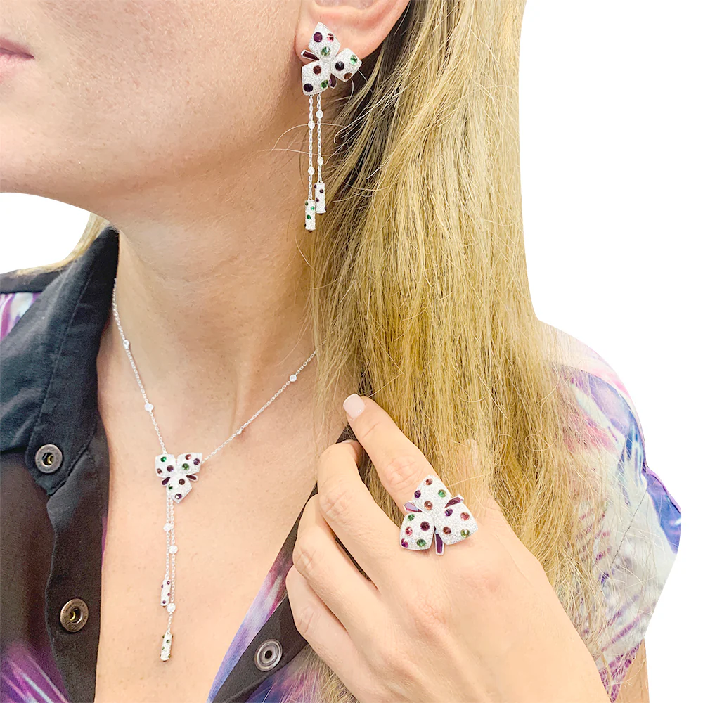 Boucles d'oreilles signées Cartier "Caresse d'Orchidée". - Image 5