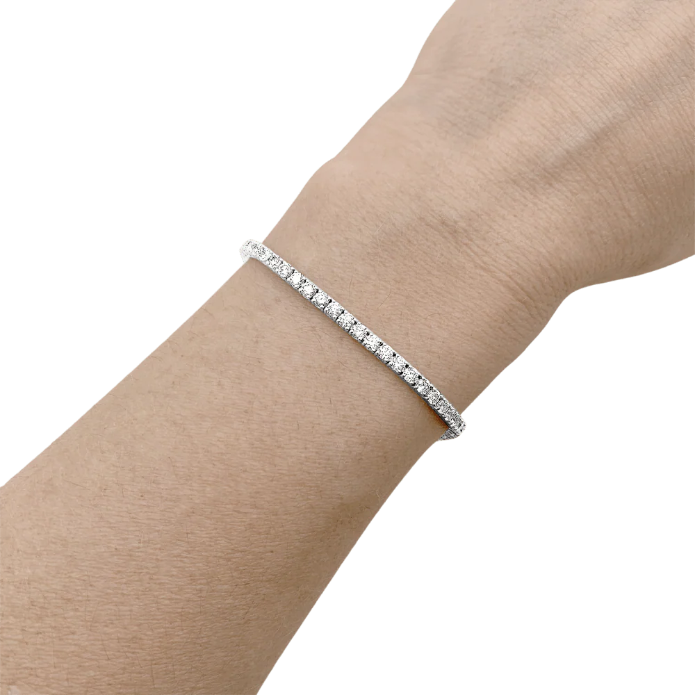 Bracelet ligne, or blanc et diamants. - Image 6