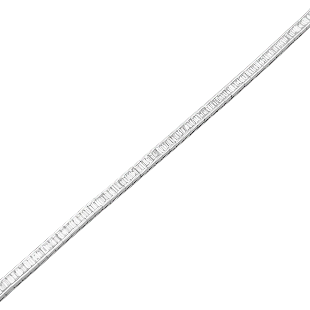 Bracelet ligne, or blanc et diamants taille baguette. - Image 3