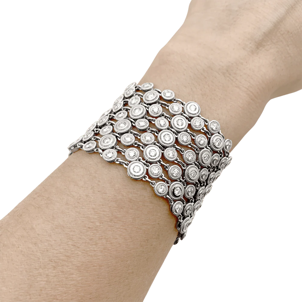 Bracelet souple, or blanc et diamants. - Image 7