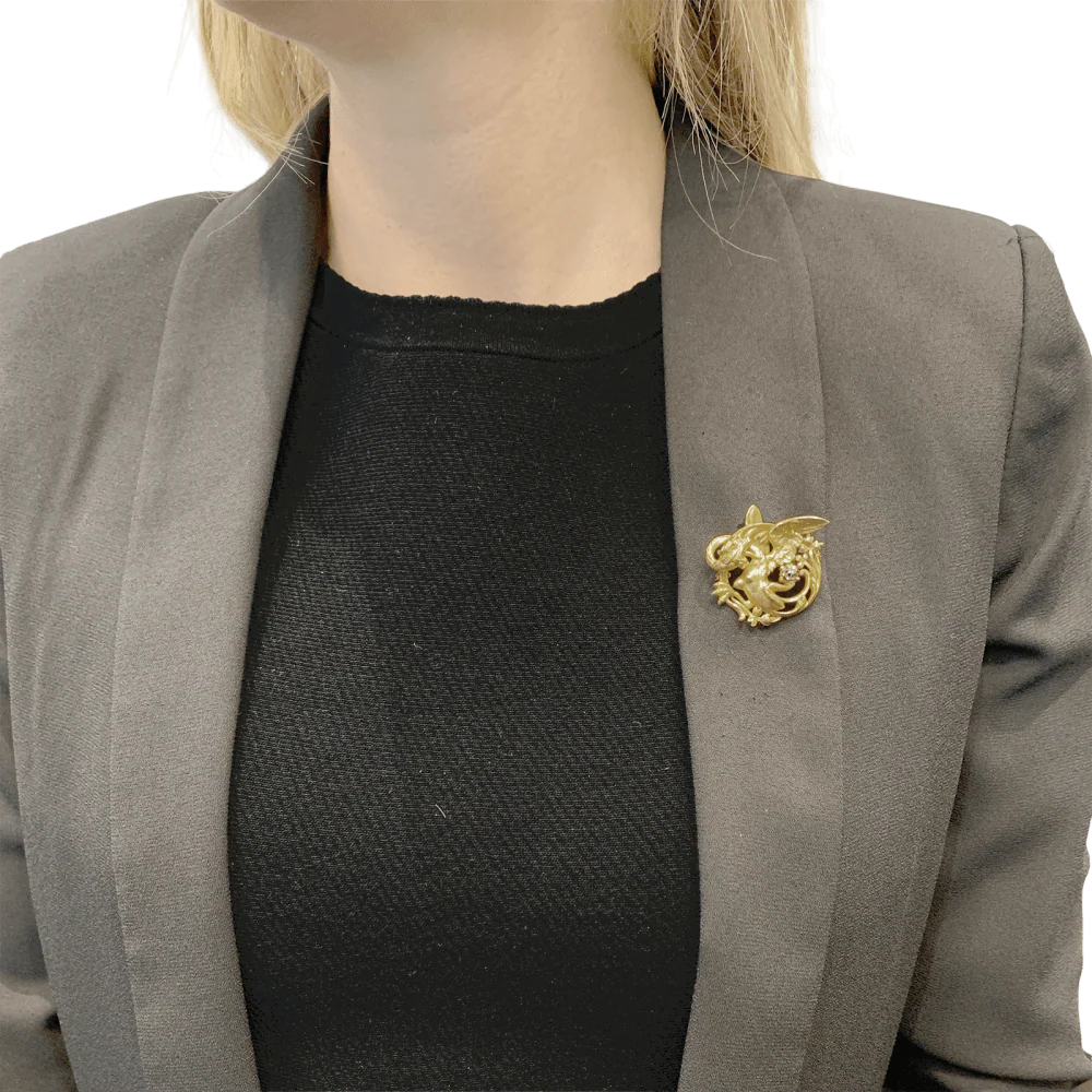 Broche "Dradon ailé", or jaune, diamant. - Image 5
