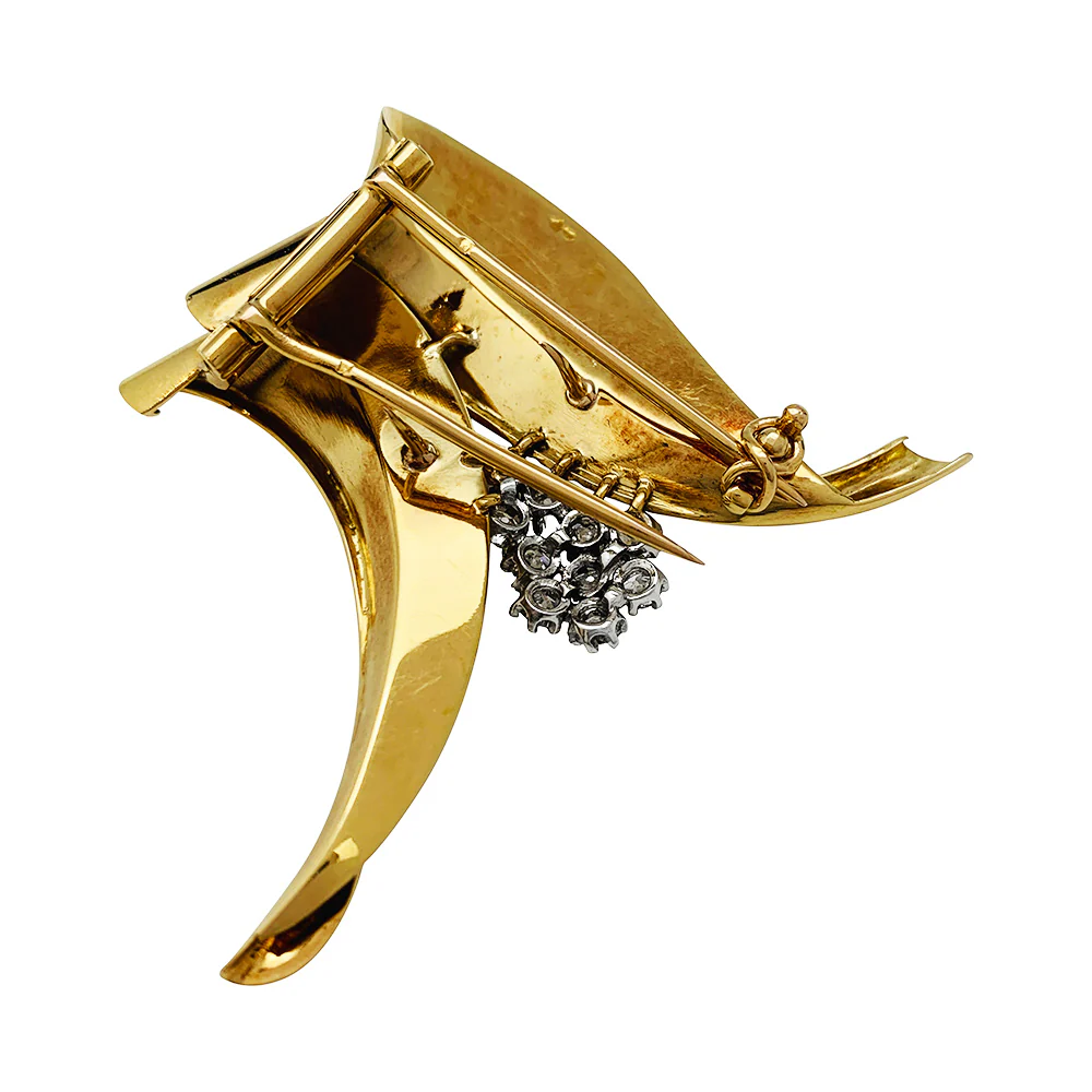 Broche Fontana en or jaune 750/000 et platine 950/000 sertie de 10 diamants taille ancienne. Poids brut : 11,4 grammes. - Image 5