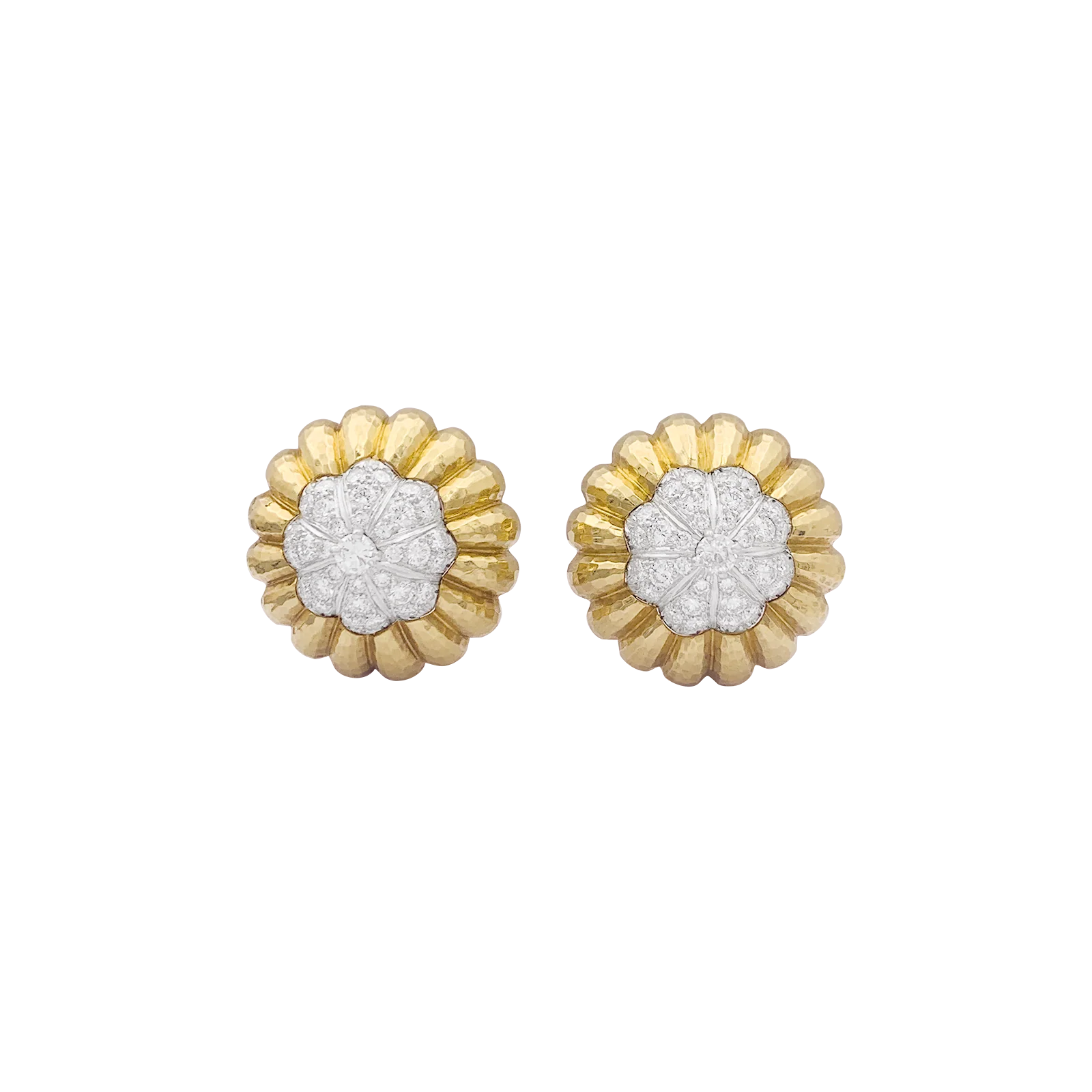 Clips d'oreilles David Webb, "Boutons", platine, or jaune, diamants.