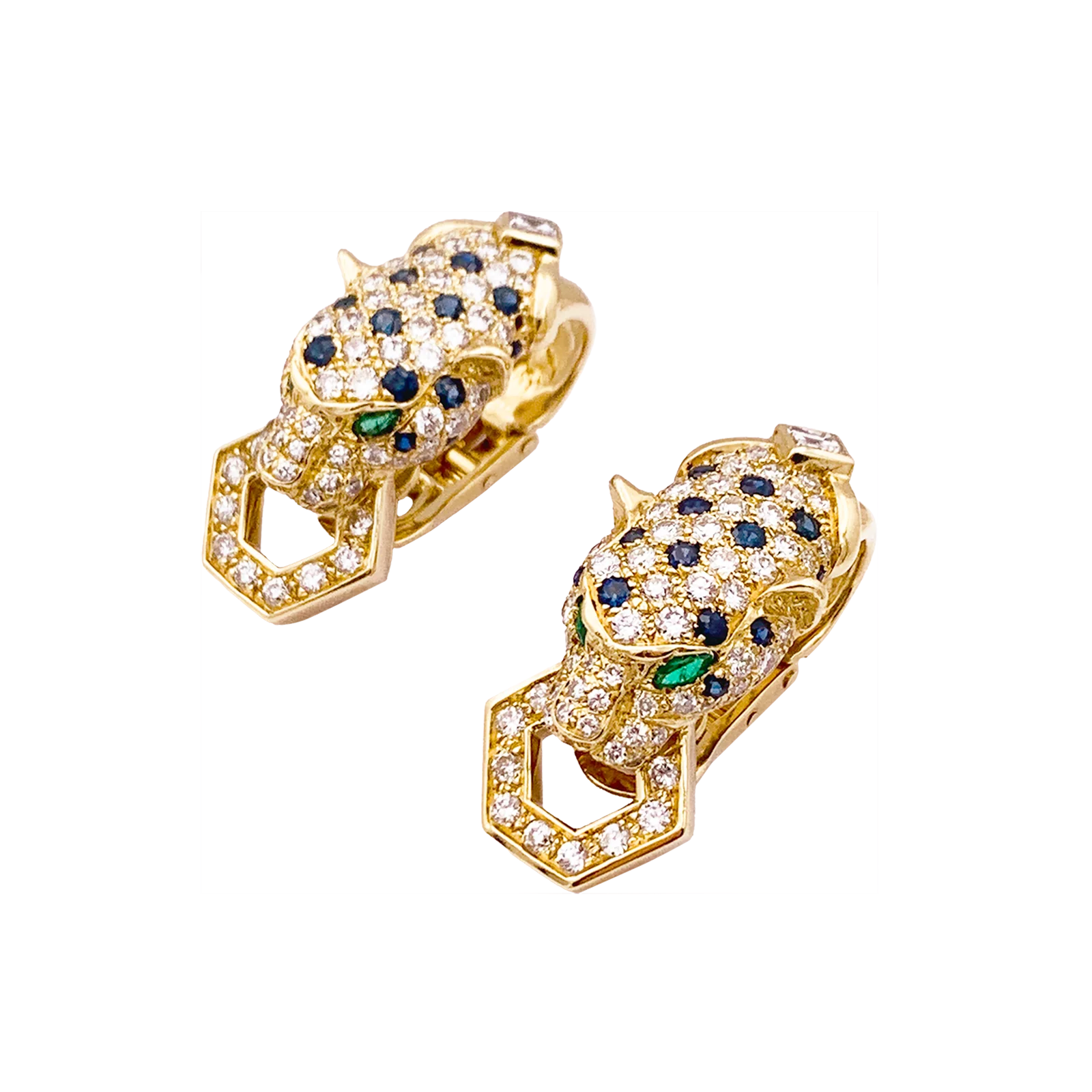 Clips d'oreilles O.J. PERRIN, or jaune, diamants, saphirs et émeraudes.