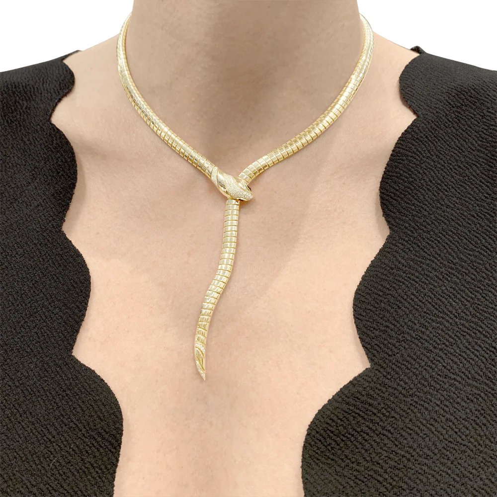 Collier Bulgari, « Serpenti Tubogas », or jaune, diamants, onyx. - Image 10