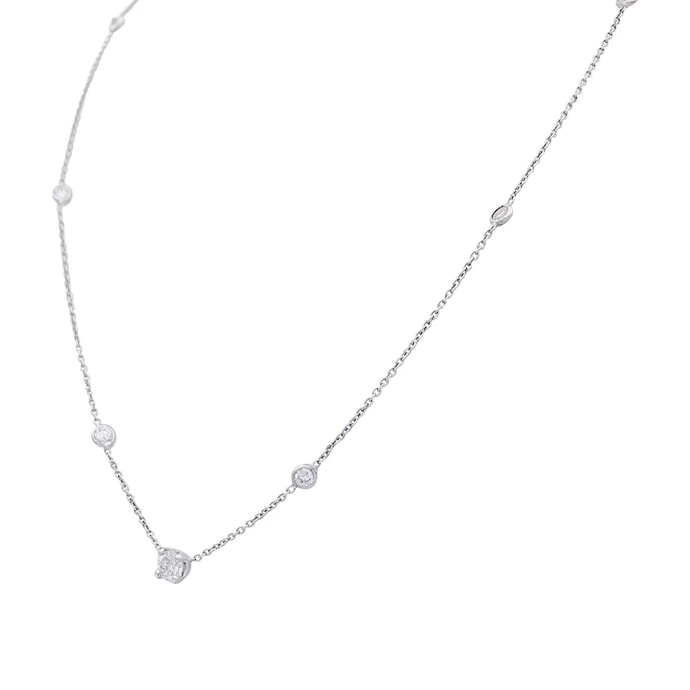 Collier or blanc et diamants. - Image 4