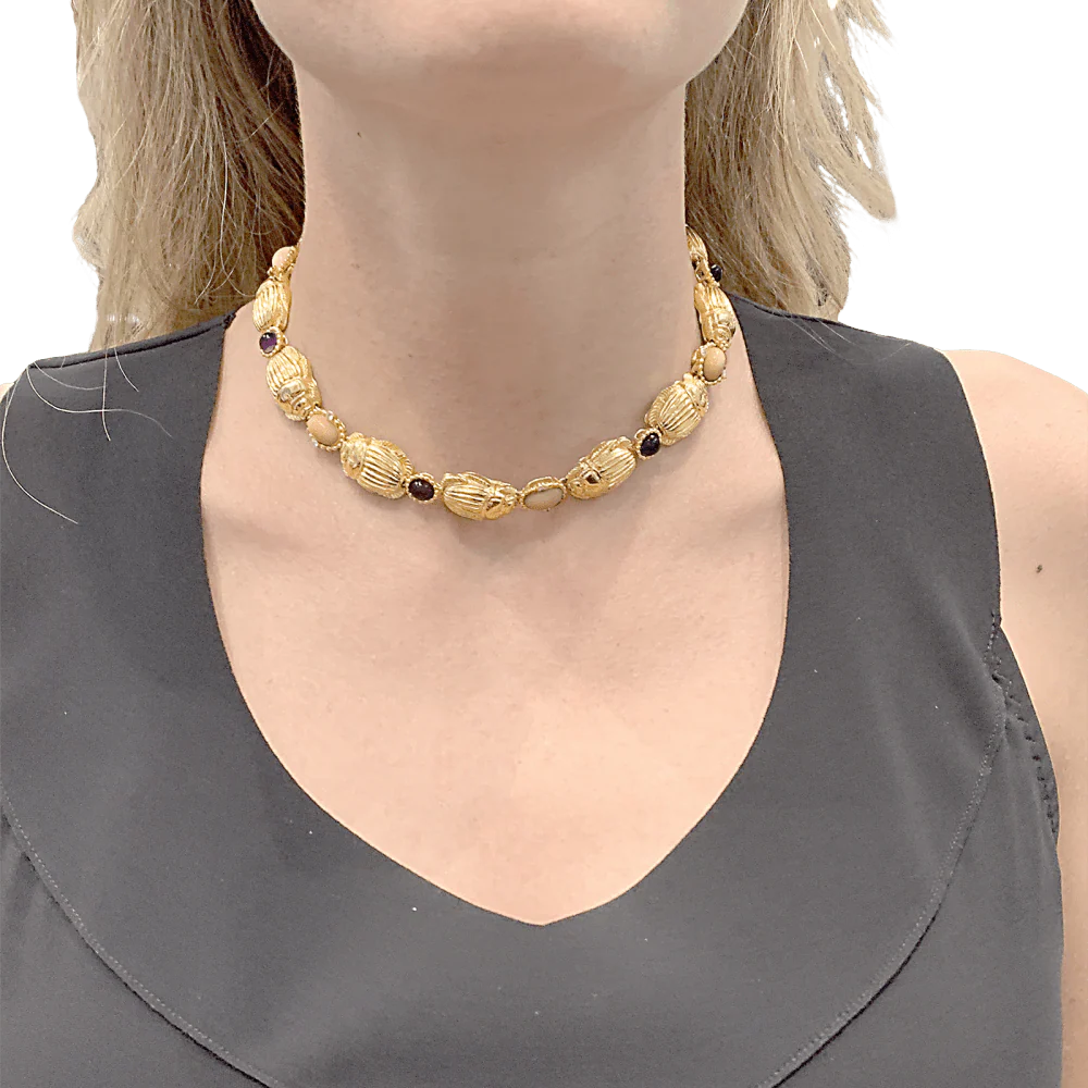 Collier transformable en deux bracelets or jaune, corail, améthyste et diamants. - Image 7